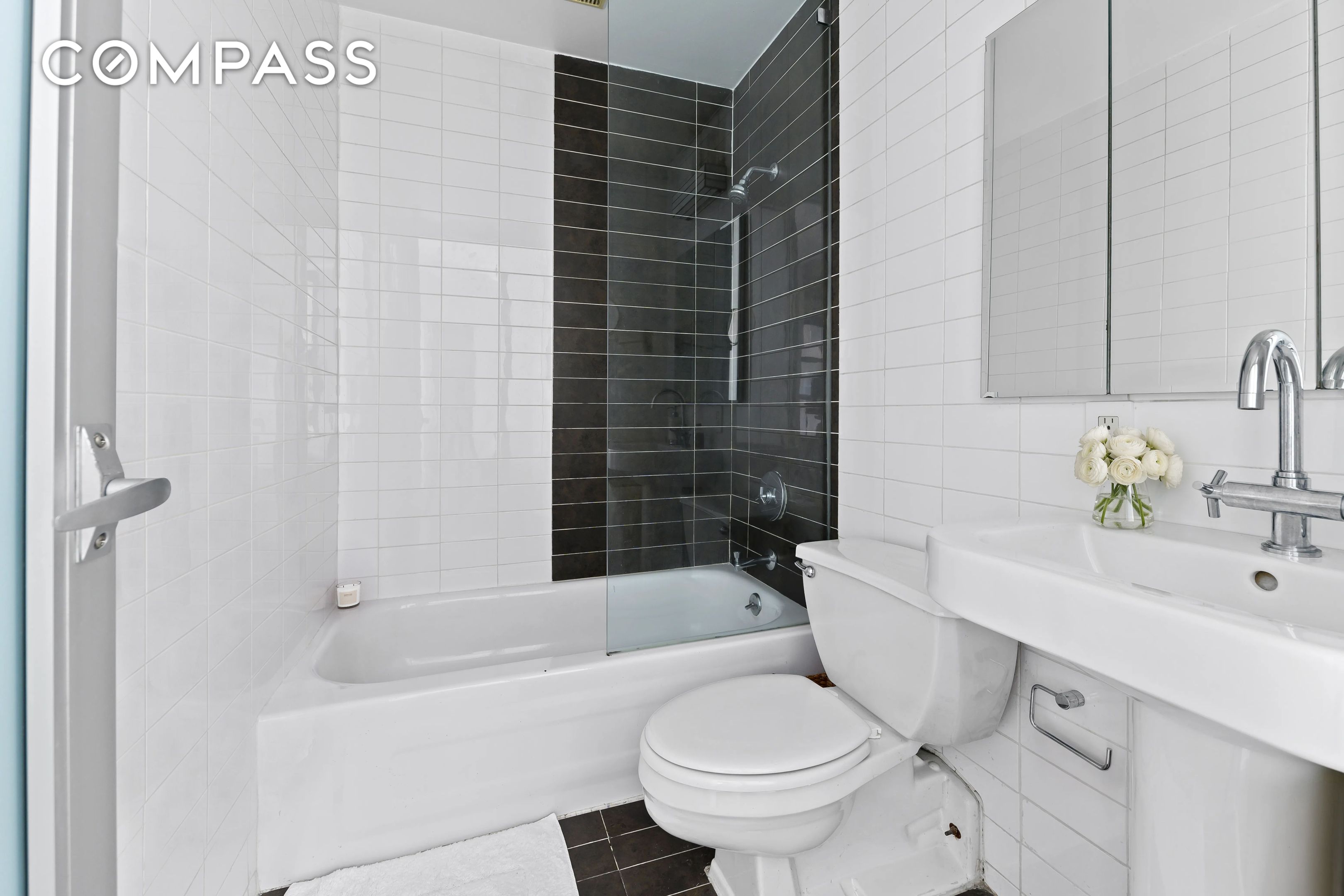 #5 photo, 4 Lexington Avenue, Gramercy Park , NY 10010