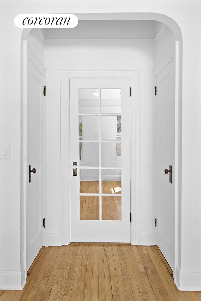 #7 photo, 234 W 16TH Street, Chelsea , NY 10011