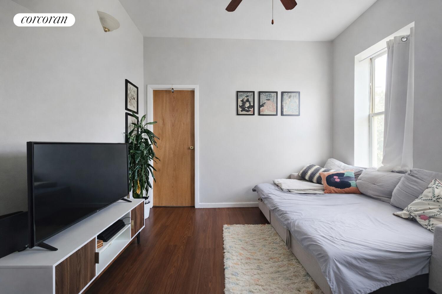 #2 photo, Brooklyn, ब्रुकलीन Williamsburg , NY 11211