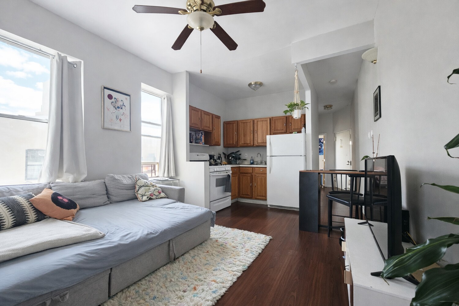 #3 photo, Brooklyn, ब्रुकलीन Williamsburg , NY 11211