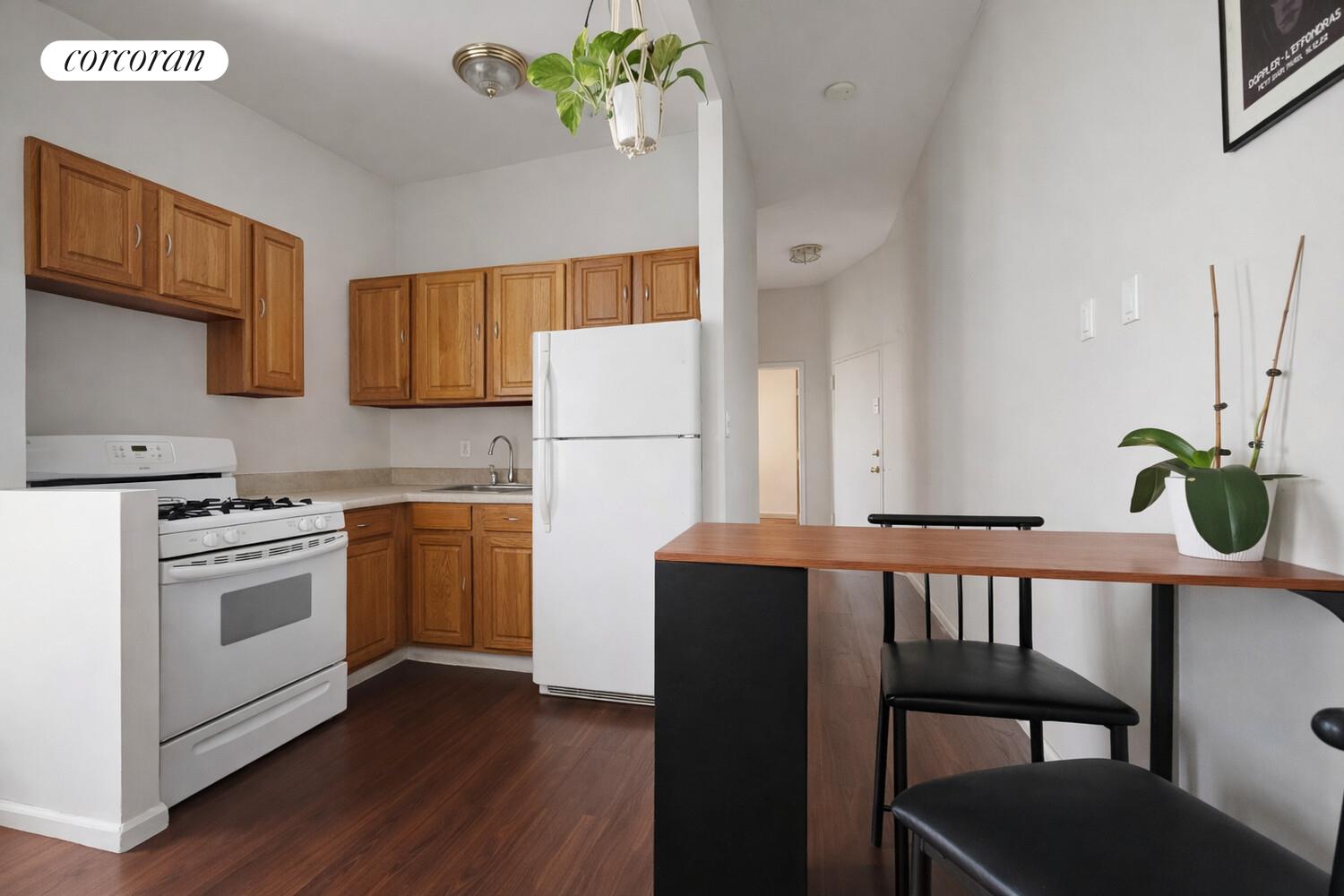 #5 photo, Brooklyn, ब्रुकलीन Williamsburg , NY 11211