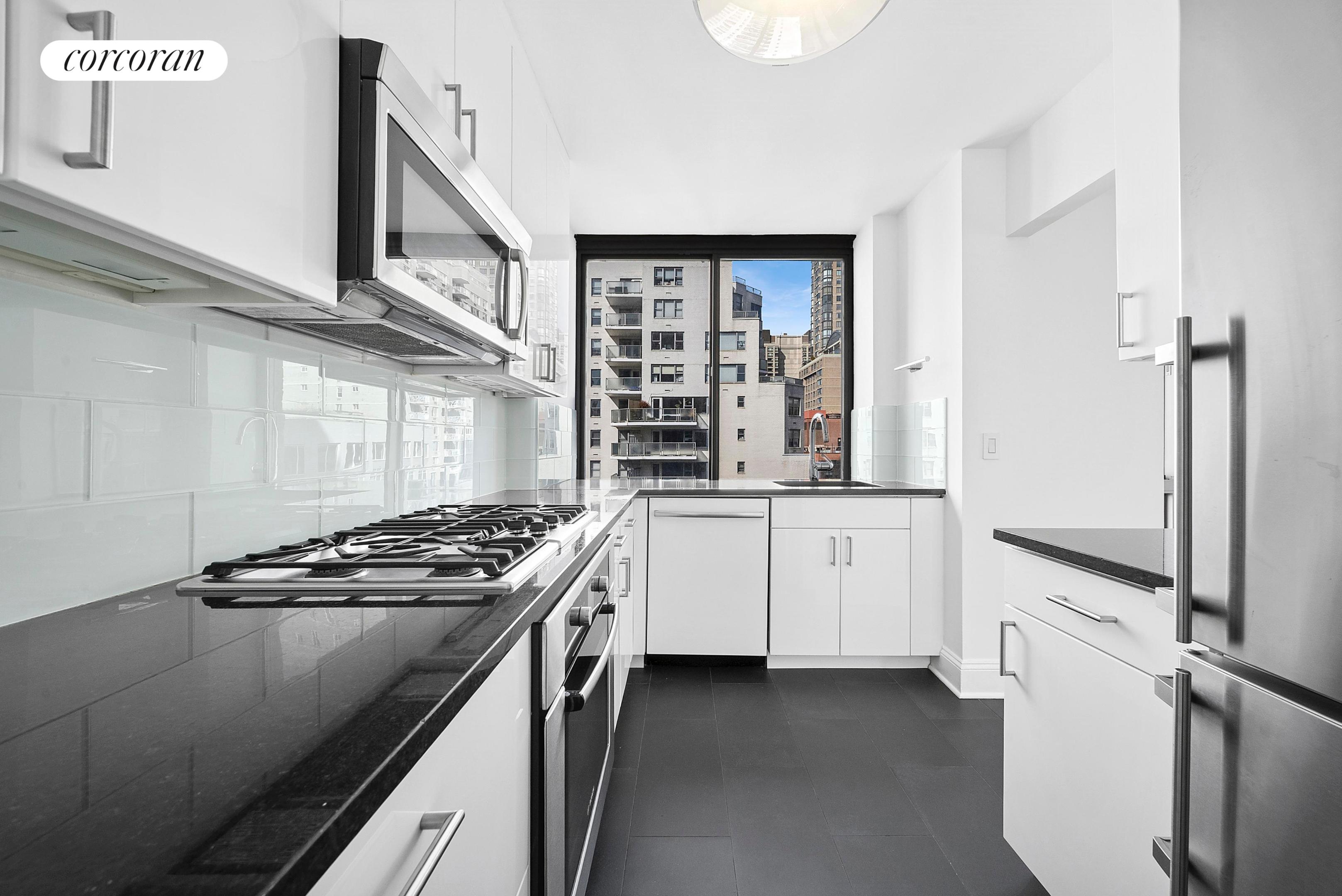 #4 photo, 300 E 64TH Street, مانهاتن Lenox Hill , NY 10065