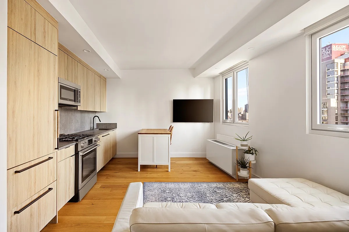 #1 photo, 24-16 Queens Plaza S, 뉴욕퀸즈 Long Island City , NY 11101