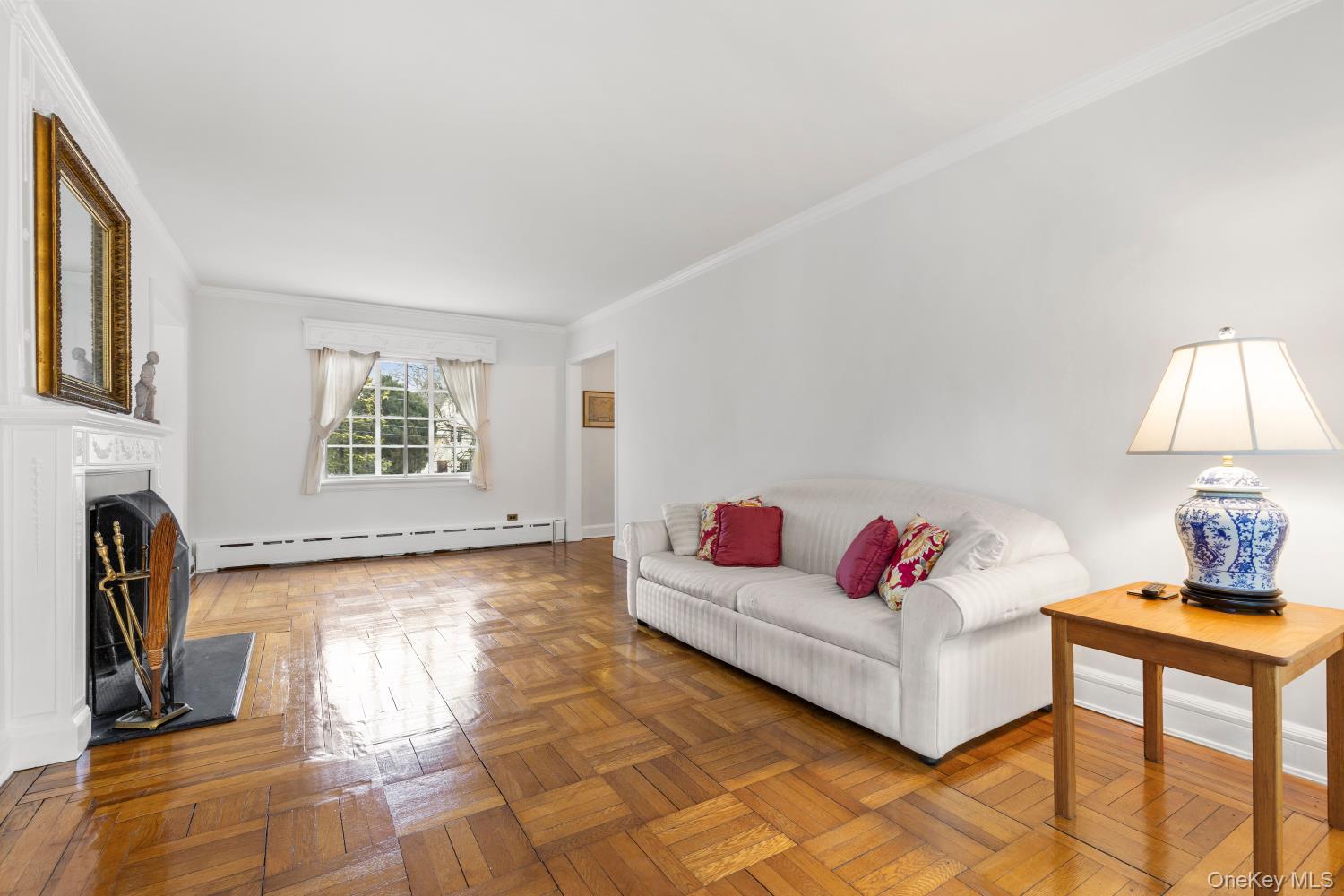 #10 photo, 686 Forest Avenue, Larchmont , NY 10538