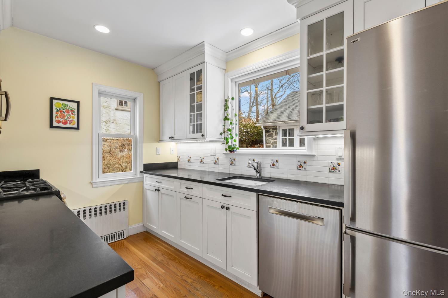 #11 photo, 686 Forest Avenue, Larchmont , NY 10538