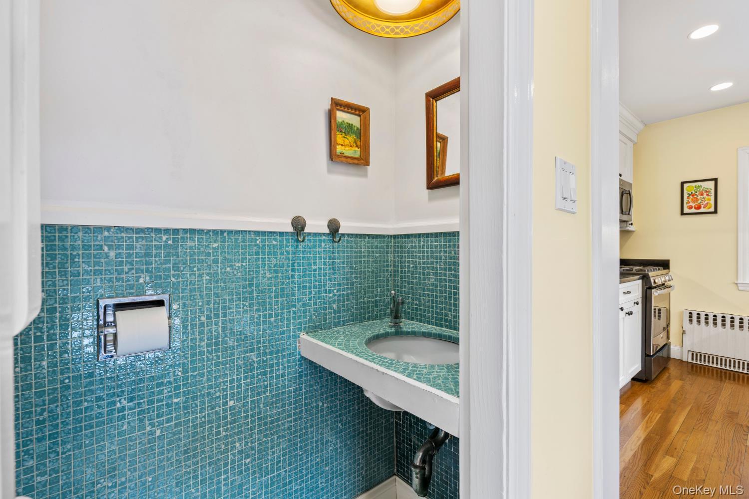 #16 photo, 686 Forest Avenue, Larchmont , NY 10538