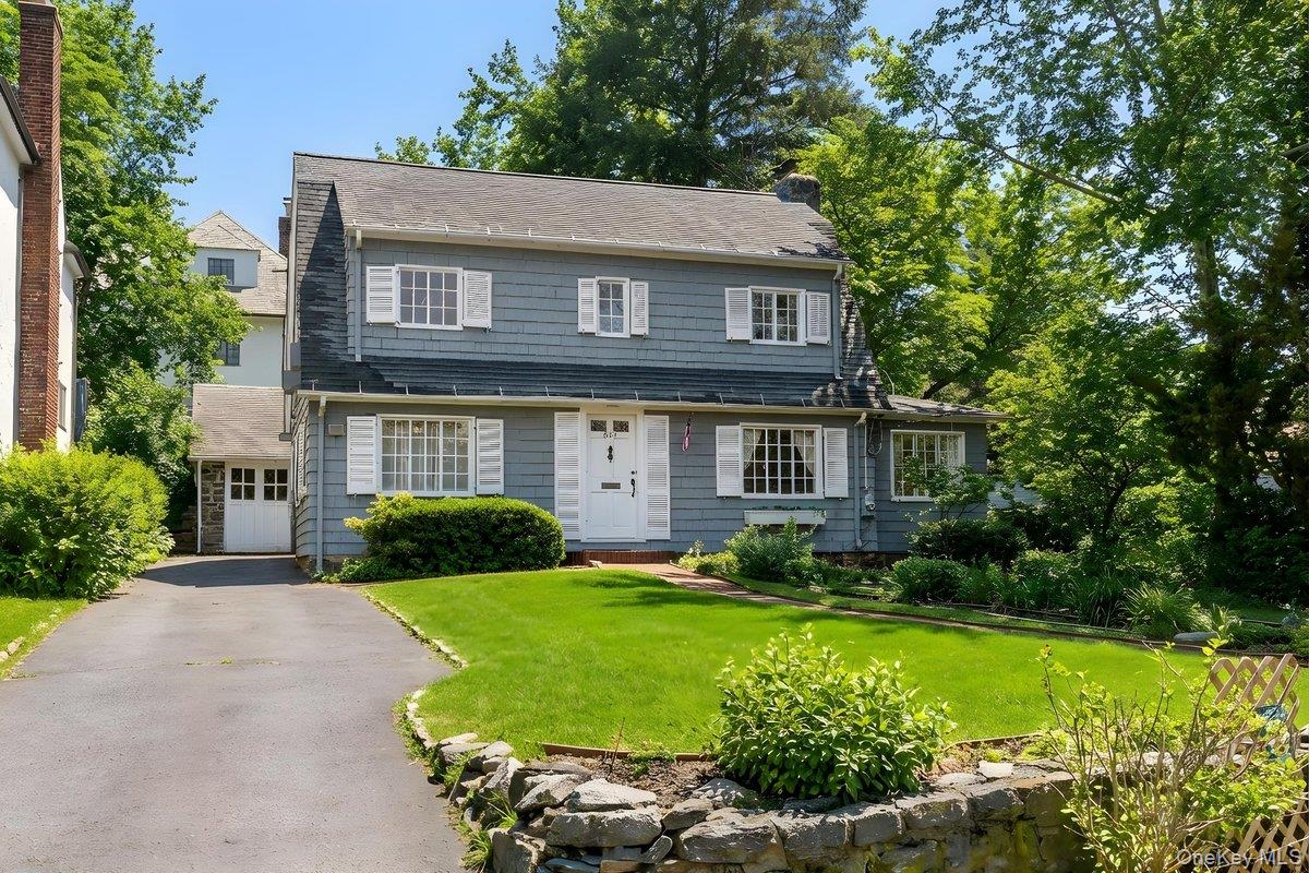 #3 photo, 686 Forest Avenue, Larchmont , NY 10538