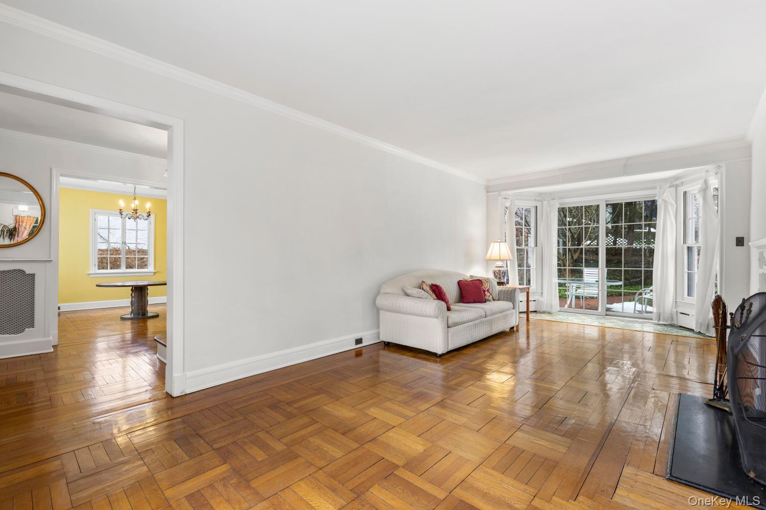 #9 photo, 686 Forest Avenue, Larchmont , NY 10538