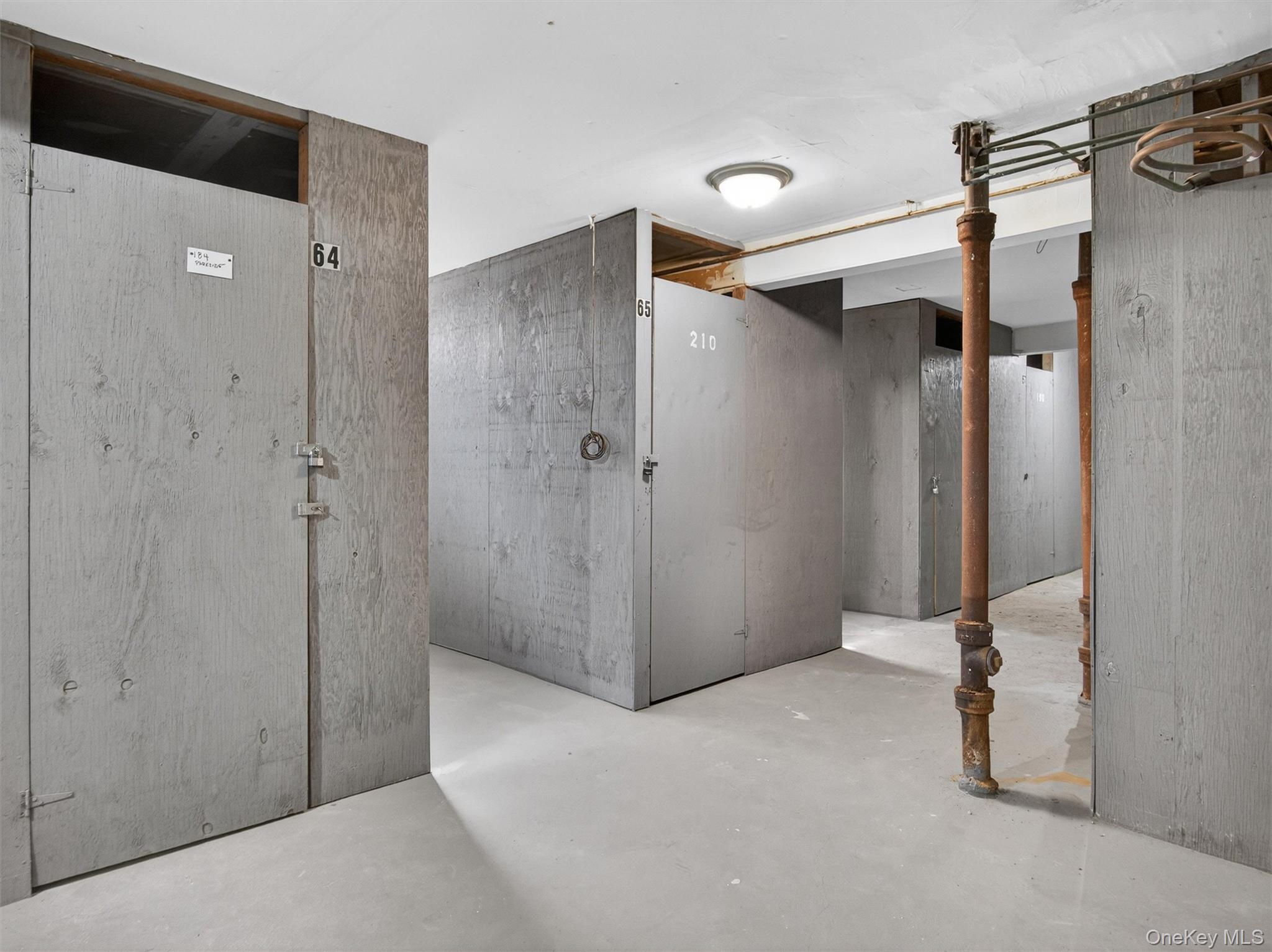 #16 photo, 210 Parkside Drive, Suffern , NY 10901