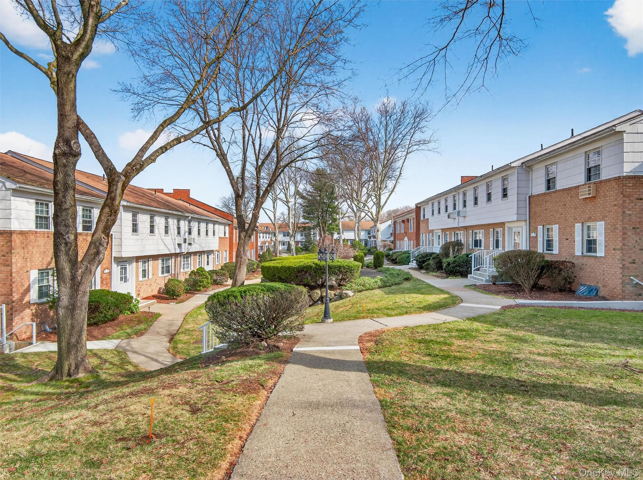 #2 photo, 210 Parkside Drive, Suffern , NY 10901