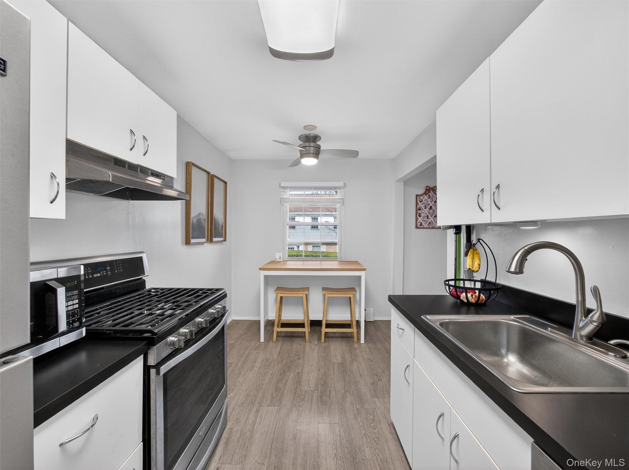 #7 photo, 210 Parkside Drive, Suffern , NY 10901