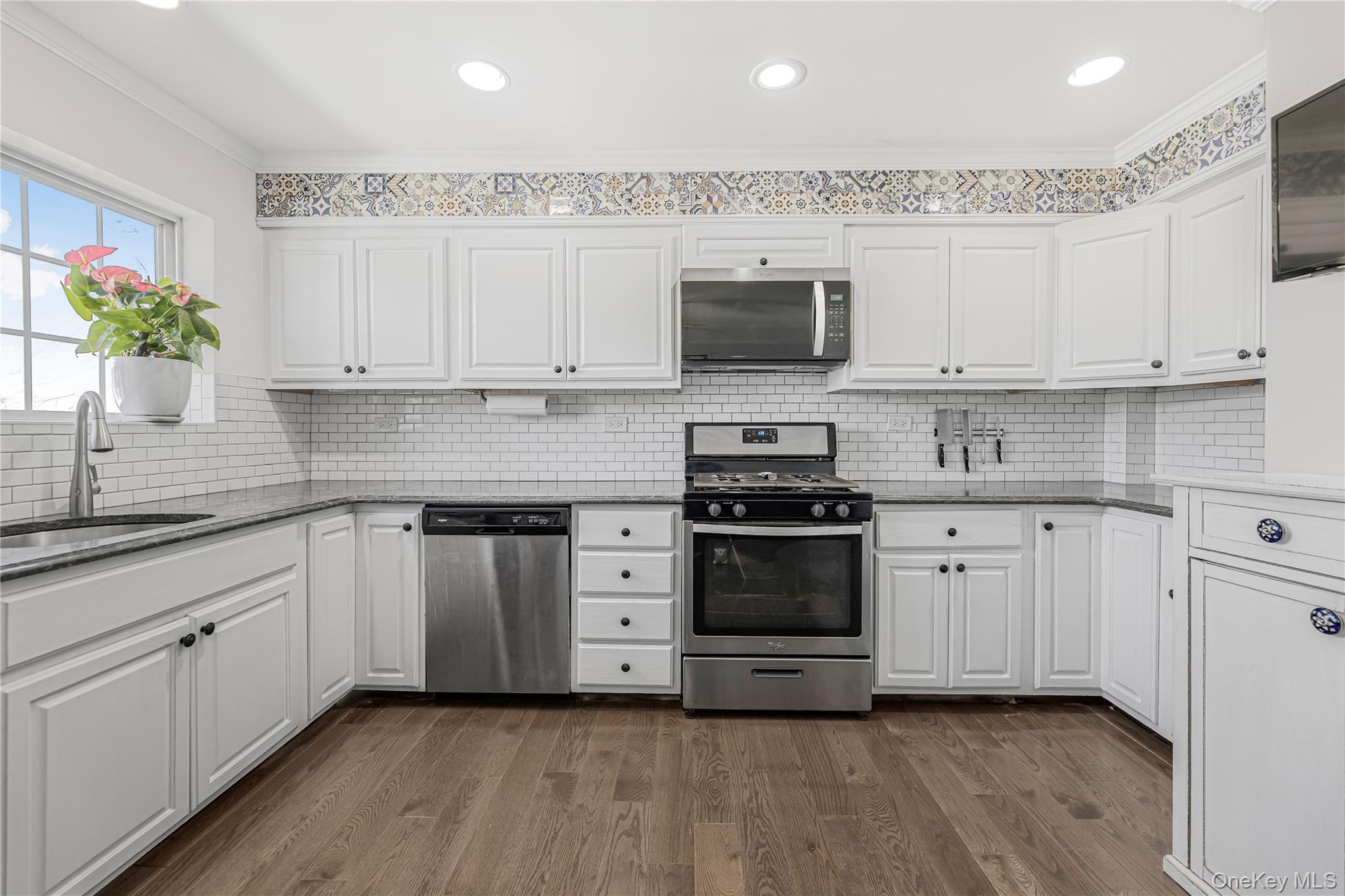 #6 photo, 451 E 3rd Street, Mount Vernon , NY 10553