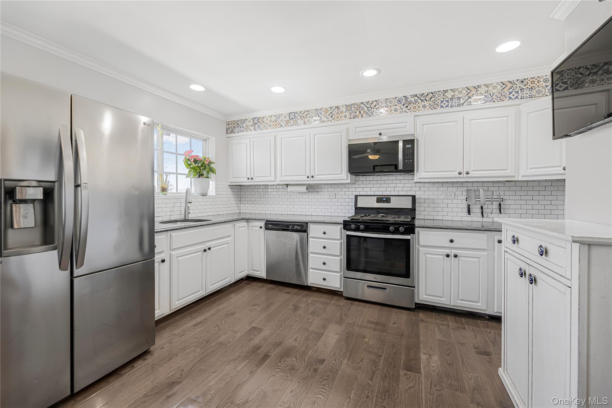 #7 photo, 451 E 3rd Street, Mount Vernon , NY 10553