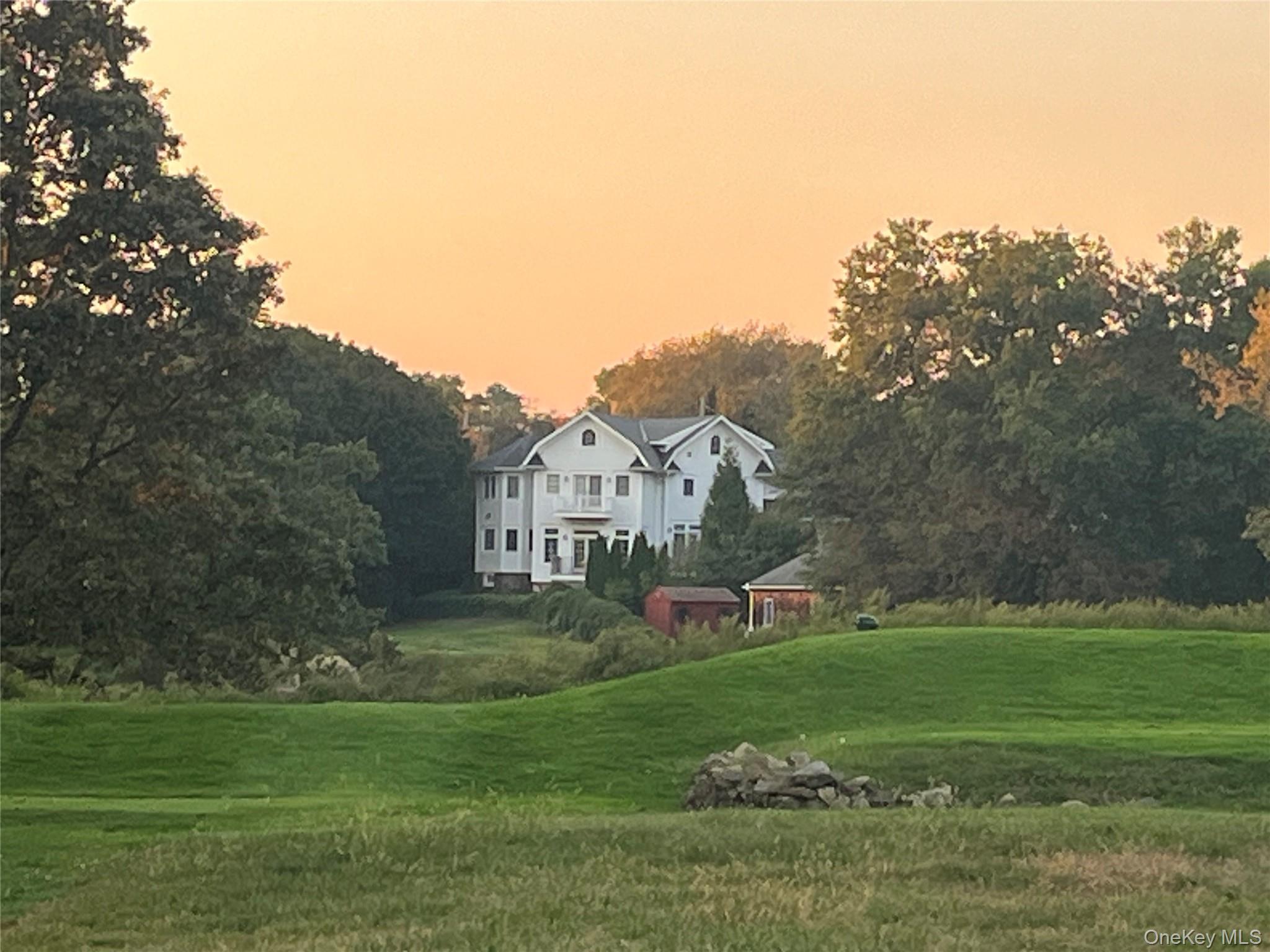 #4 photo, 74 Old Post Lane, Mamaroneck , NY 10543