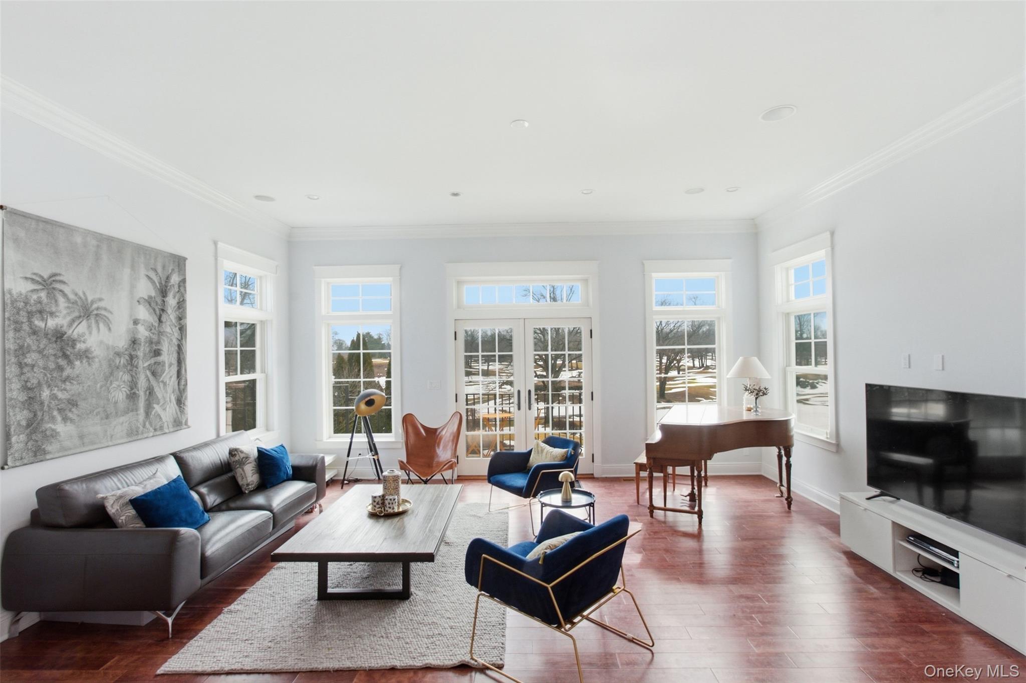 #5 photo, 74 Old Post Lane, Mamaroneck , NY 10543