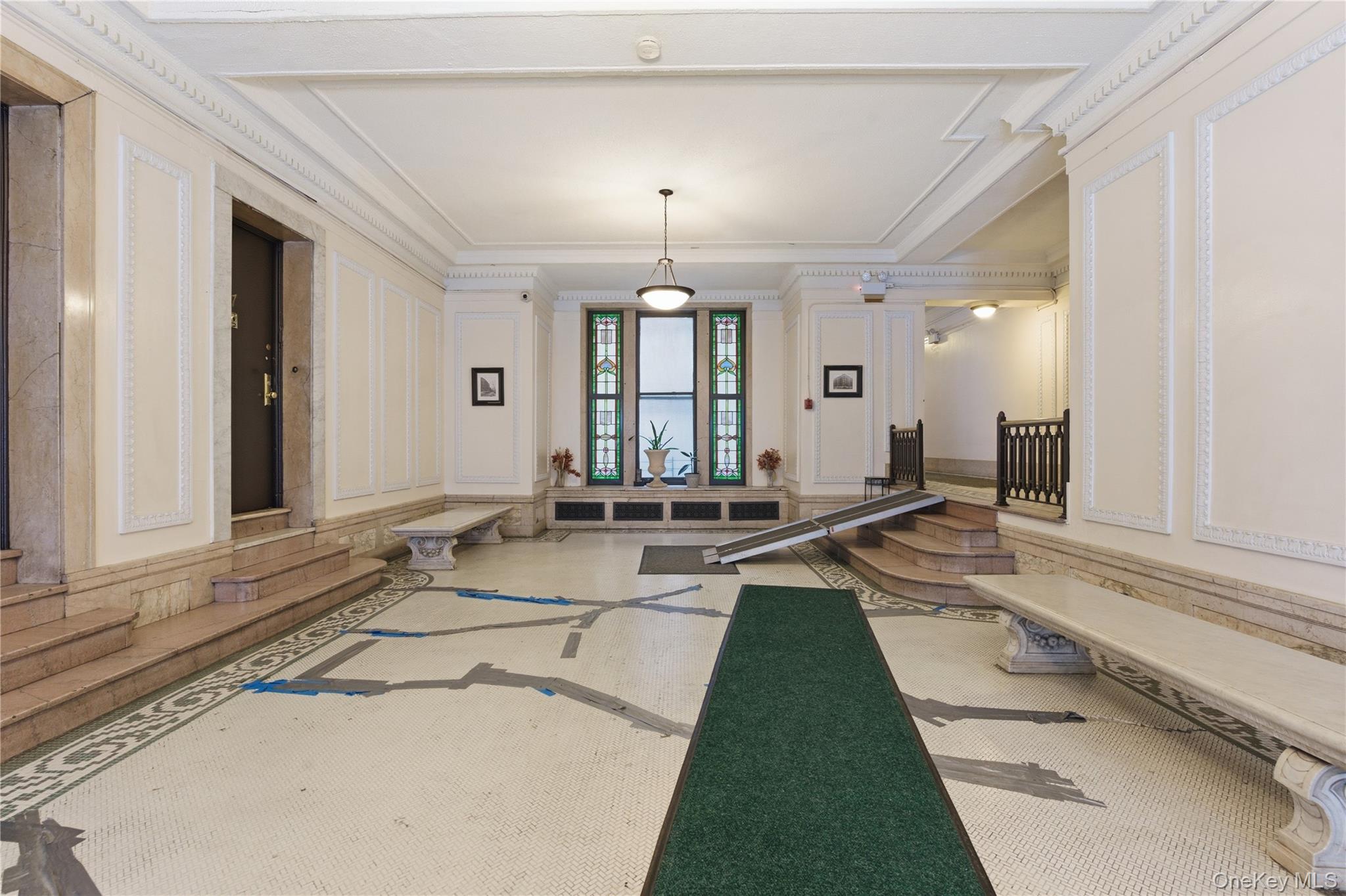 #2 photo, 302 Convent Ave, 맨해튼 New York (Manhattan) , NY 10031