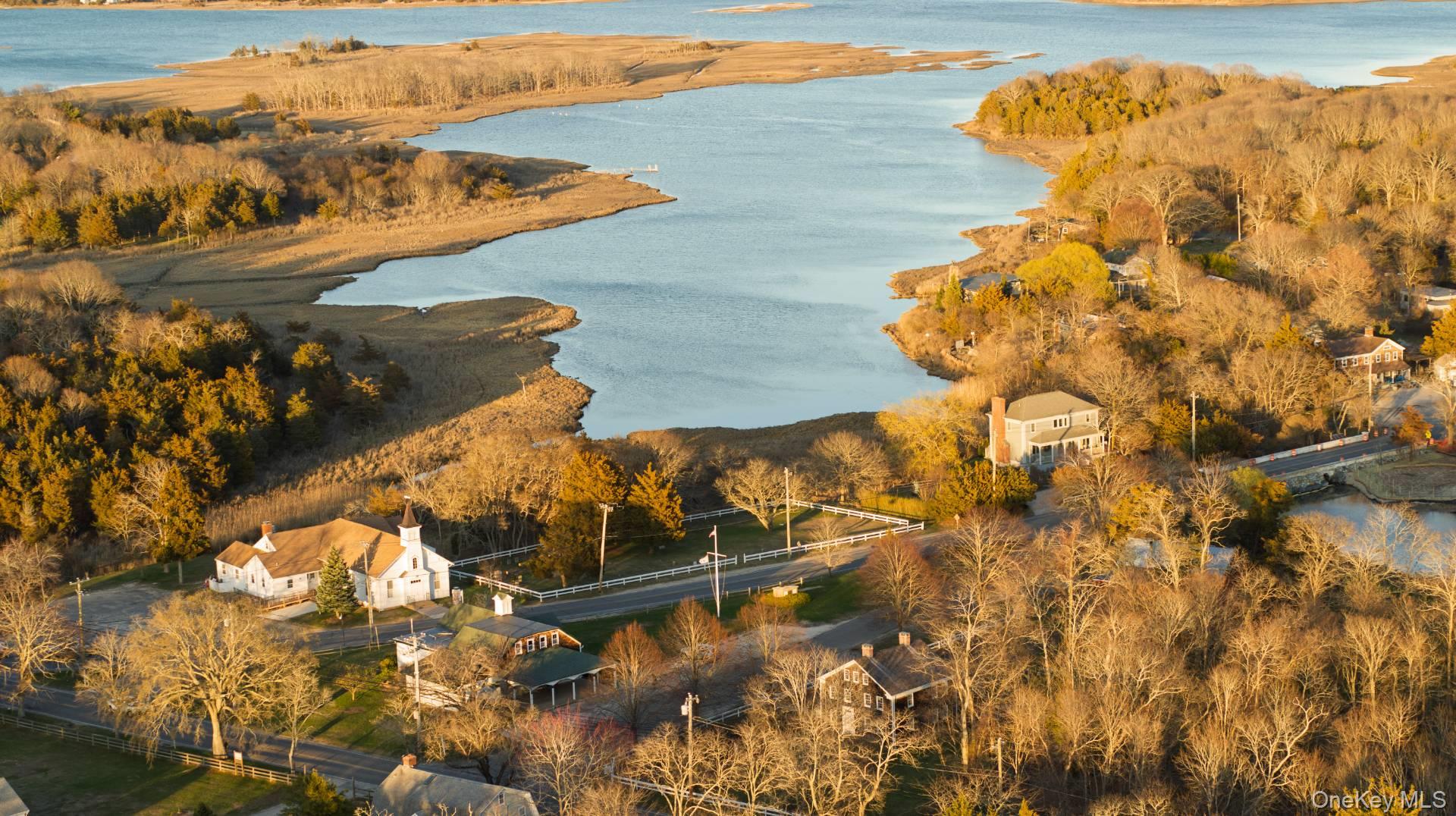 #11 photo, 32 School Street, East Hampton , NY 11937