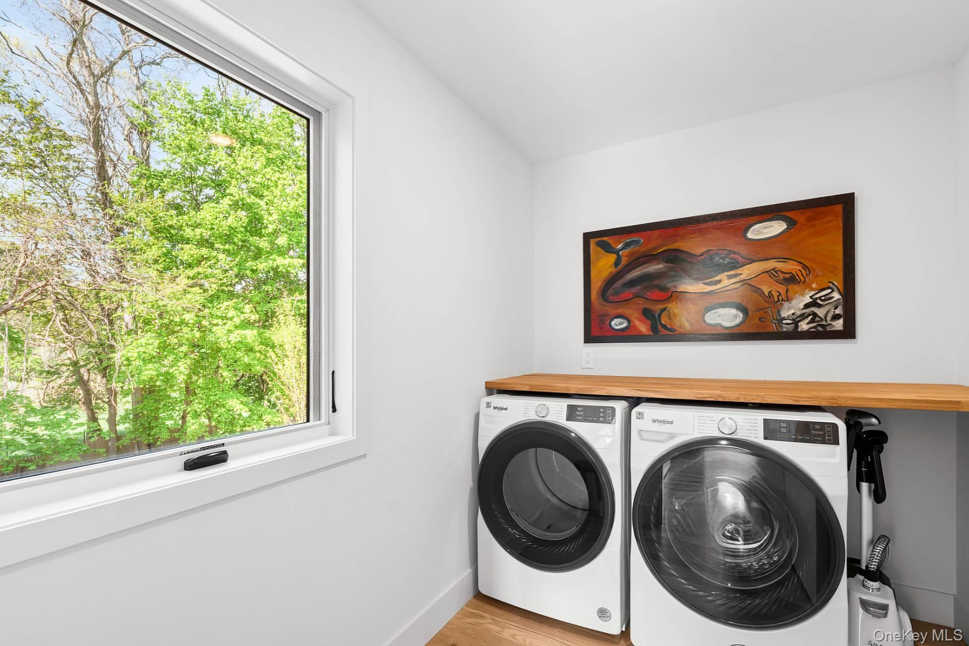 #14 photo, 32 School Street, East Hampton , NY 11937