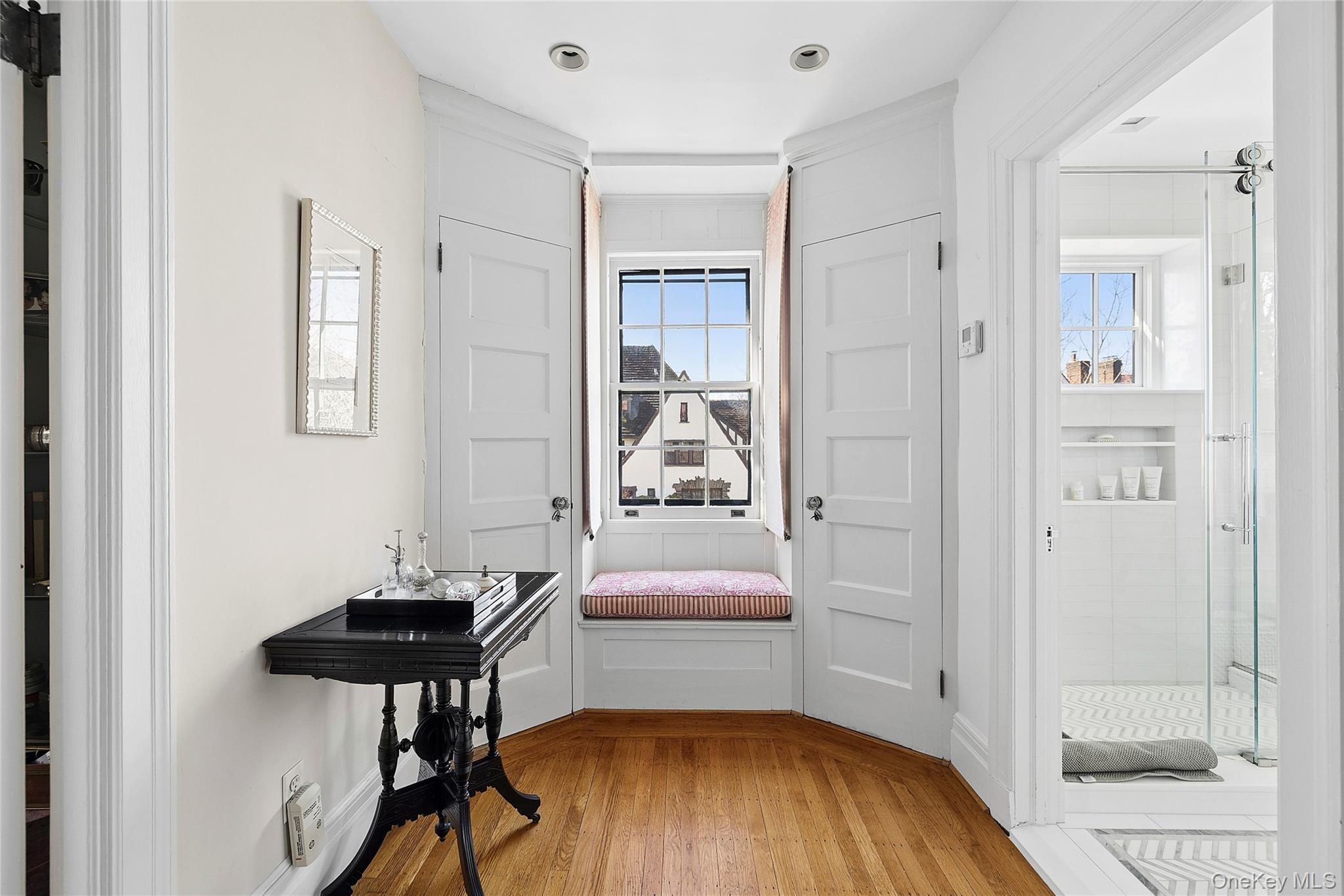 #12 photo, 205 Puritan Avenue, كوينز Forest Hills , NY 11375