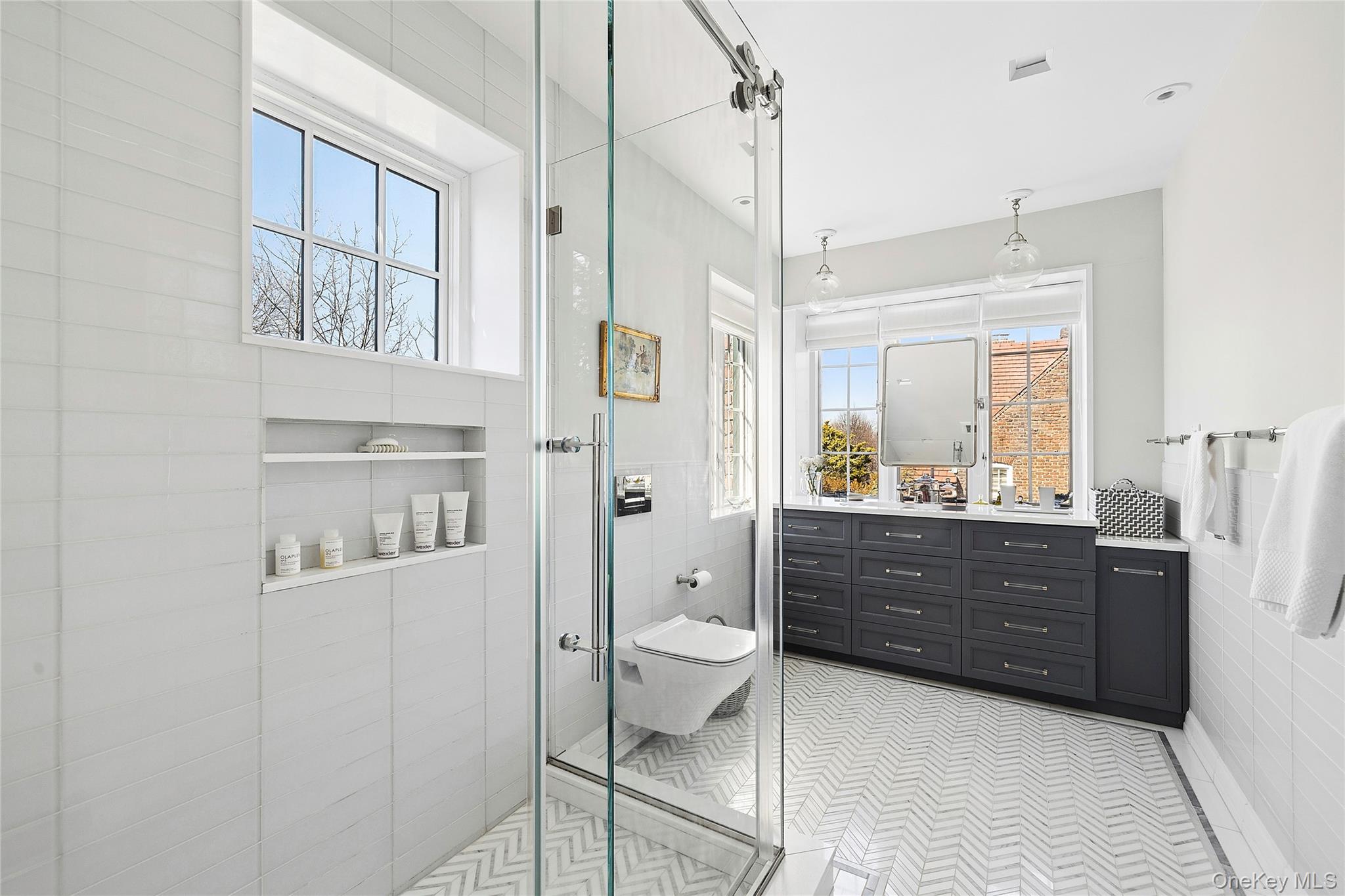 #15 photo, 205 Puritan Avenue, كوينز Forest Hills , NY 11375