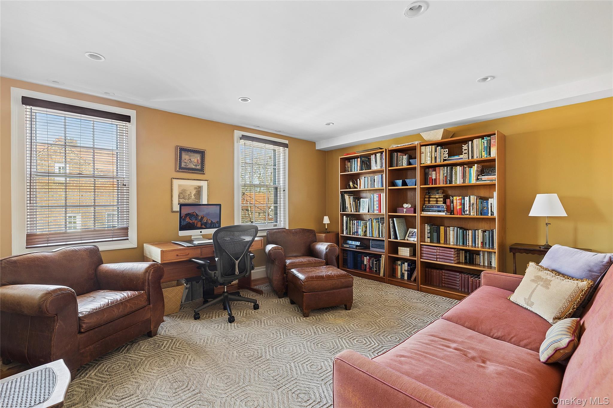 #16 photo, 205 Puritan Avenue, كوينز Forest Hills , NY 11375