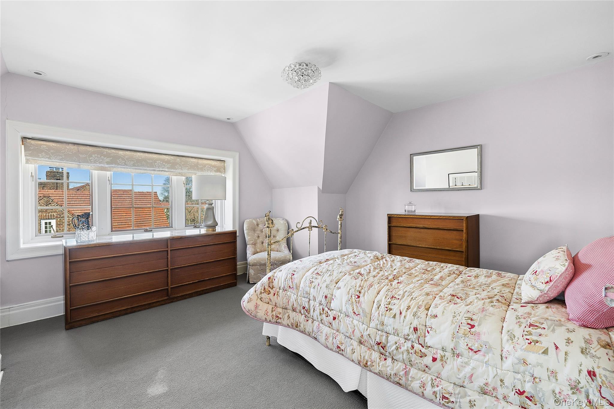 #17 photo, 205 Puritan Avenue, كوينز Forest Hills , NY 11375