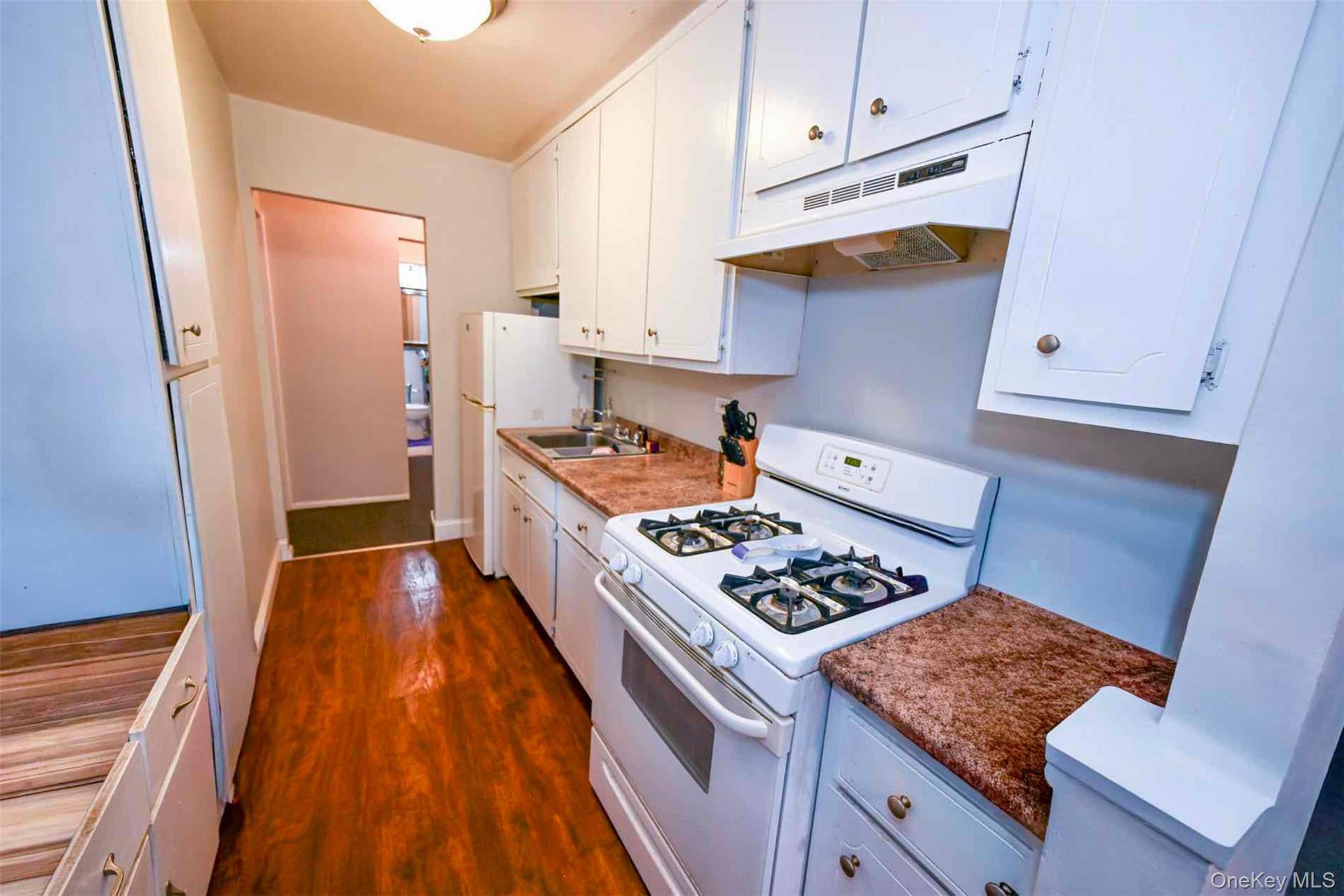 #17 photo, 86-11 151st Avenue, Howard Beach , NY 11414