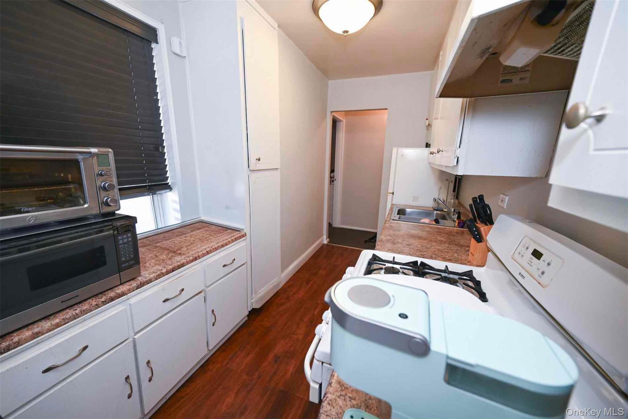 #18 photo, 86-11 151st Avenue, Howard Beach , NY 11414