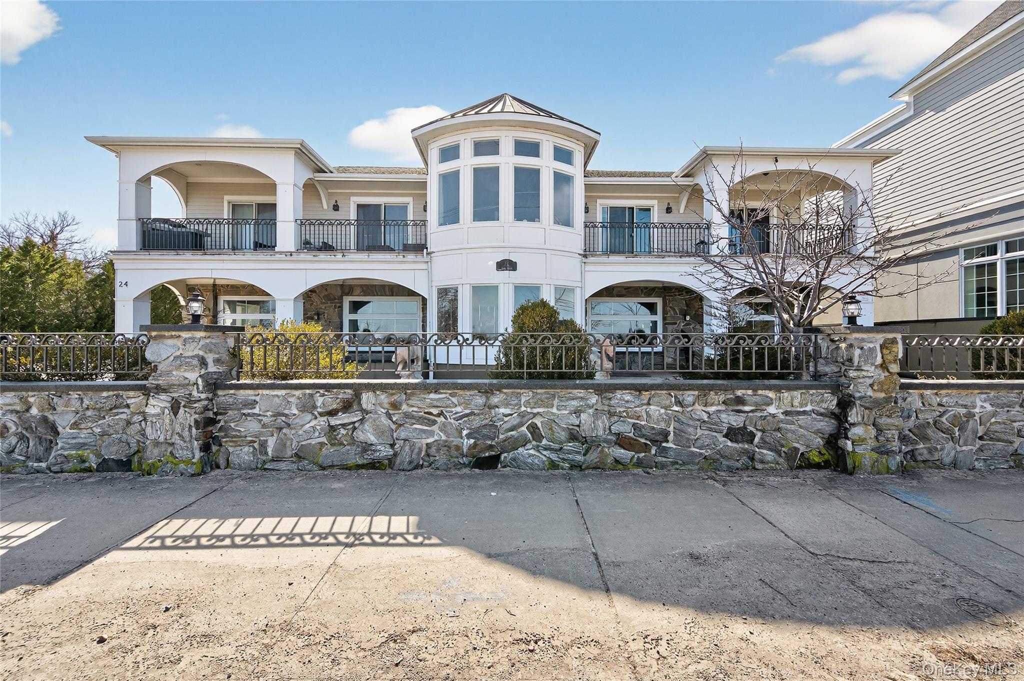 #1 photo, 24 Bayville Avenue, Bayville , NY 11709