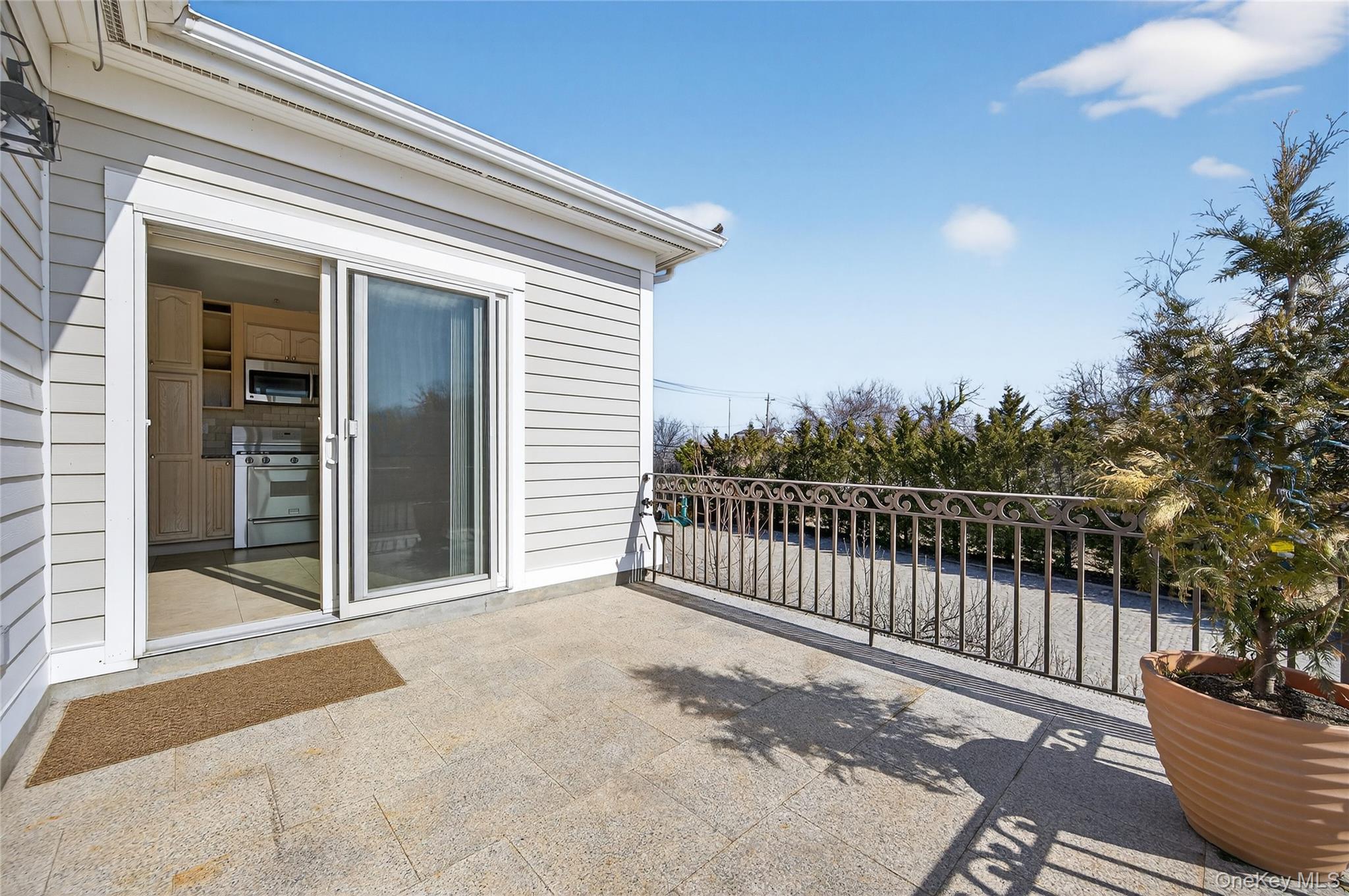 #12 photo, 24 Bayville Avenue, Bayville , NY 11709