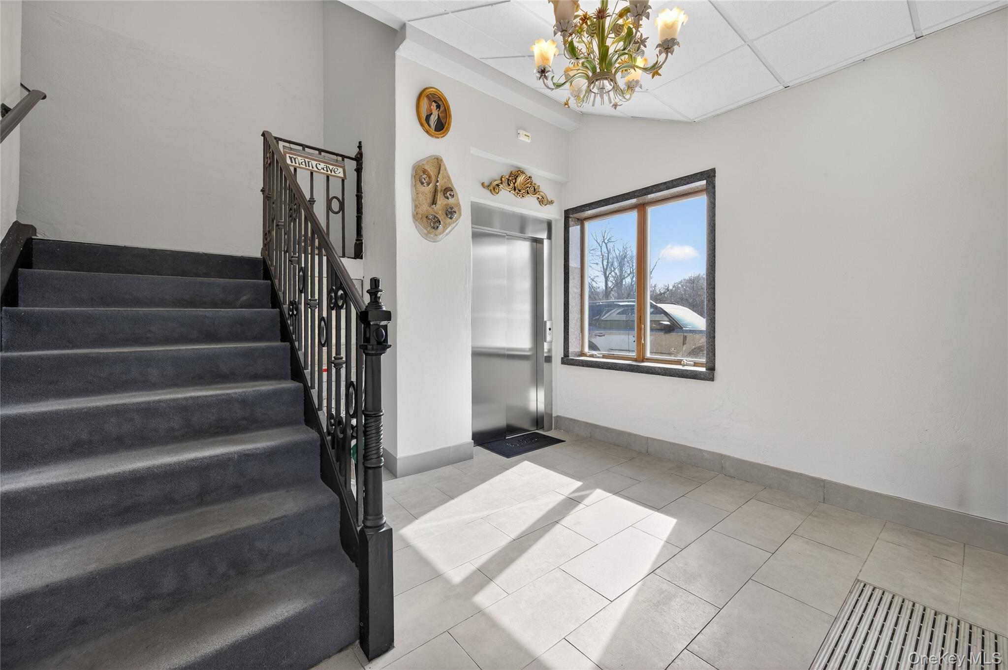 #2 photo, 24 Bayville Avenue, Bayville , NY 11709