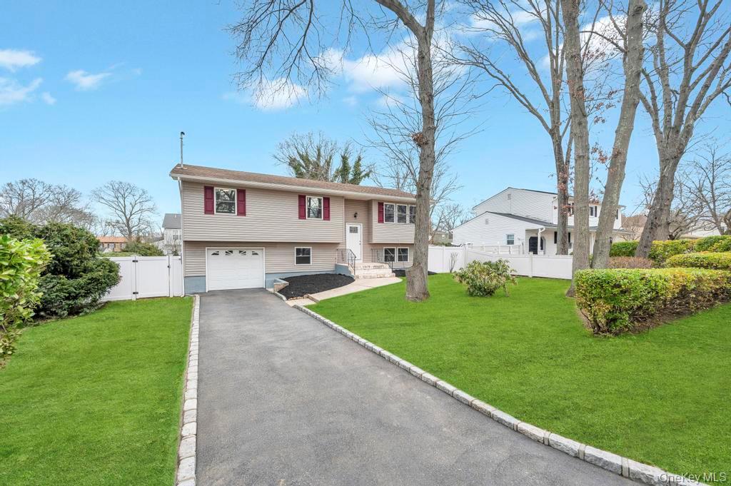 #2 photo, 339 Avenue B, 東長島 Ronkonkoma , NY 11779