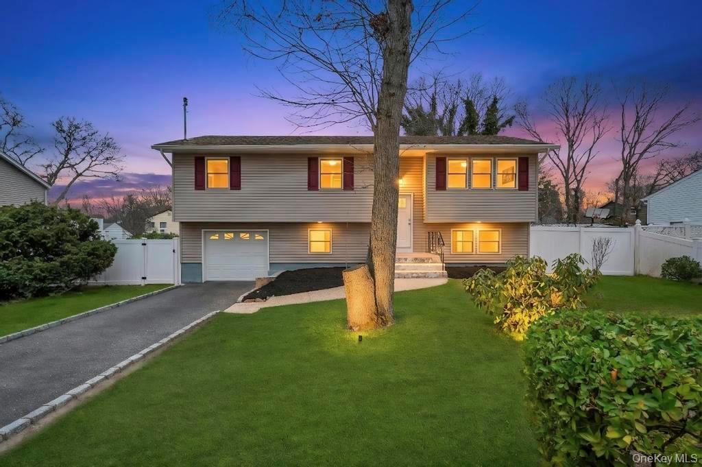 #4 photo, 339 Avenue B, 東長島 Ronkonkoma , NY 11779