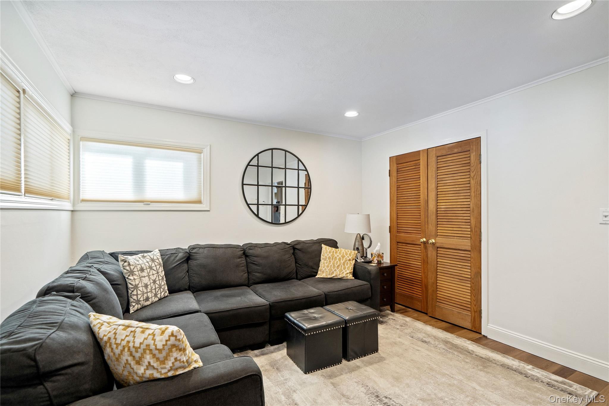 #14 photo, 18 Bridle Lane, ناسو Hicksville , NY 11801