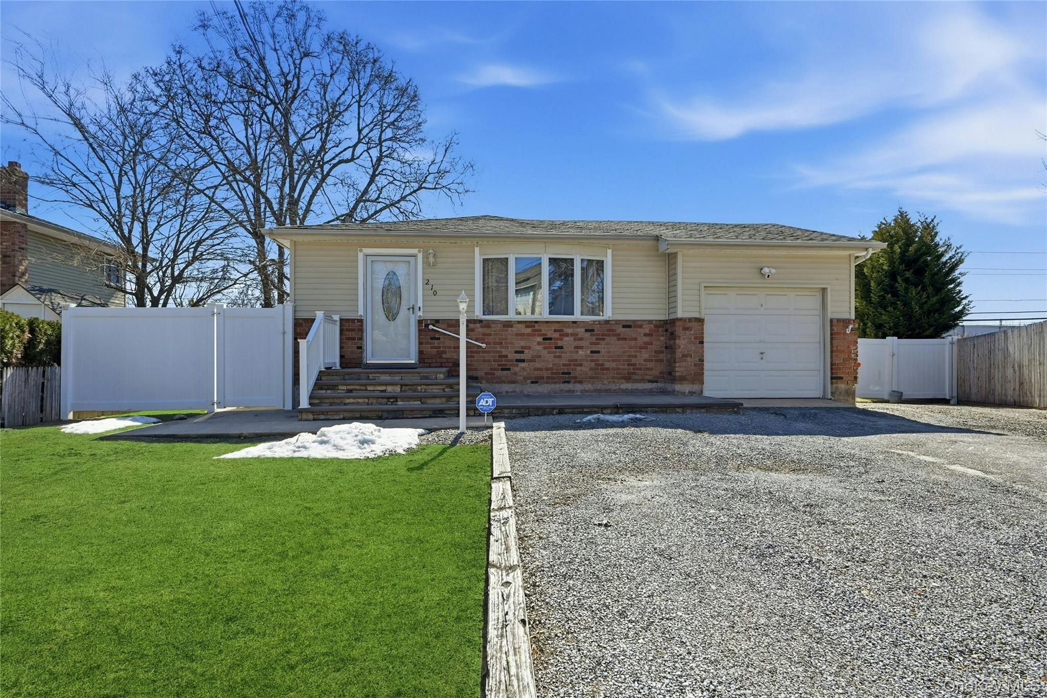 #2 photo, 210 Bellerose Avenue, East Northport , NY 11731