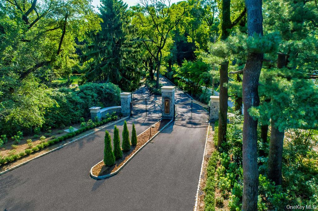 #8 photo, 170 Hegemans Lane, ناسو Old Brookville , NY 11545