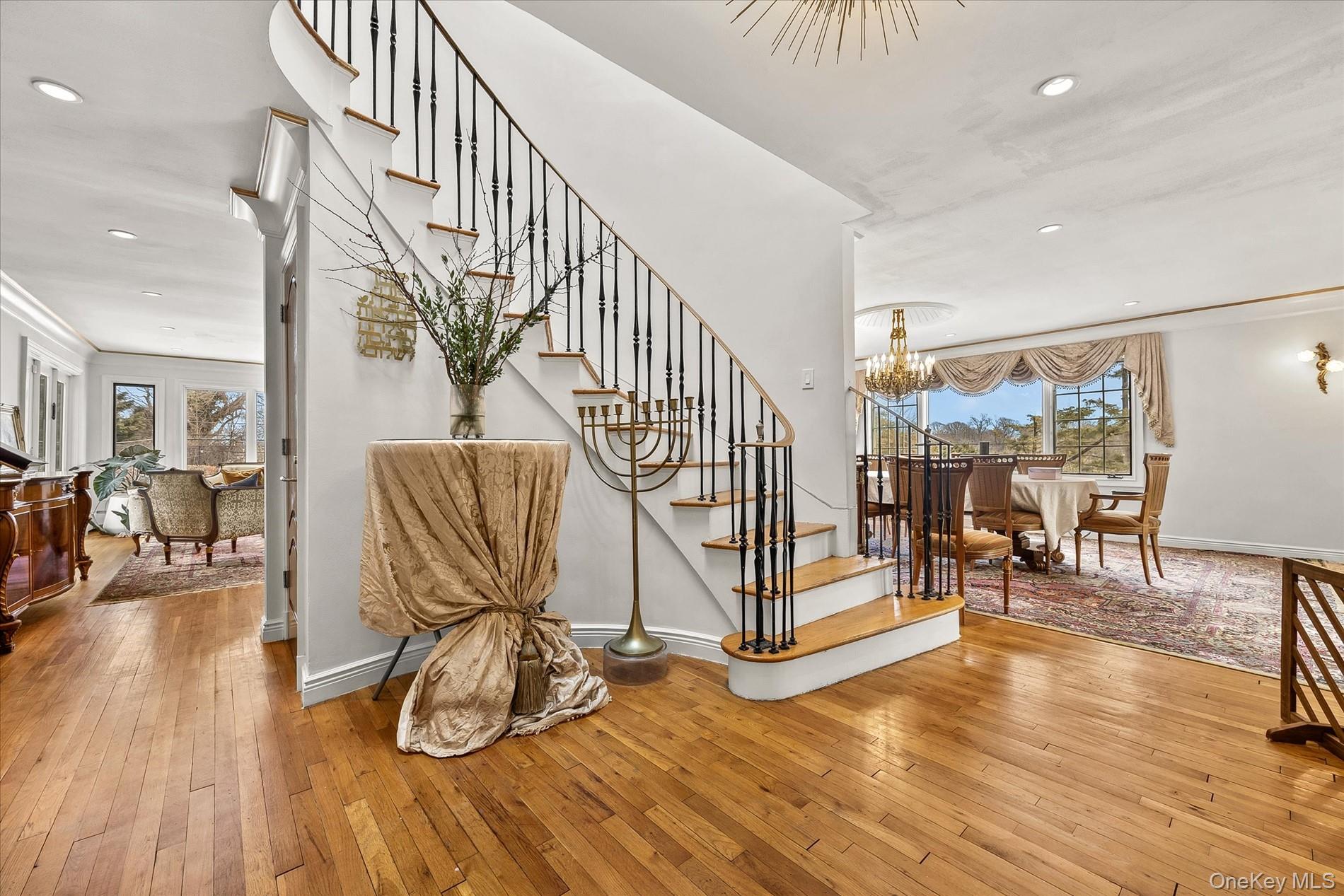 #2 photo, 15 Cricket Lane, Great Neck , NY 11024