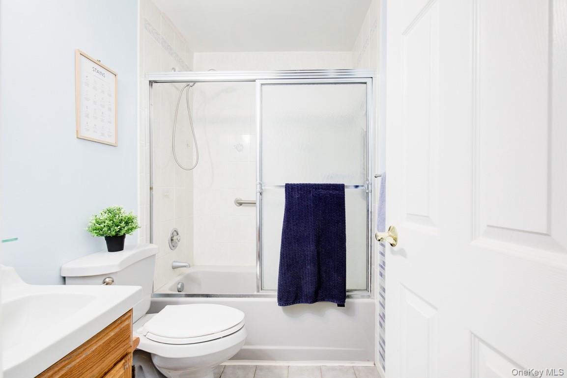 #20 photo, 43 Carnegie Avenue, מחוז סאפוק Huntington , NY 11743