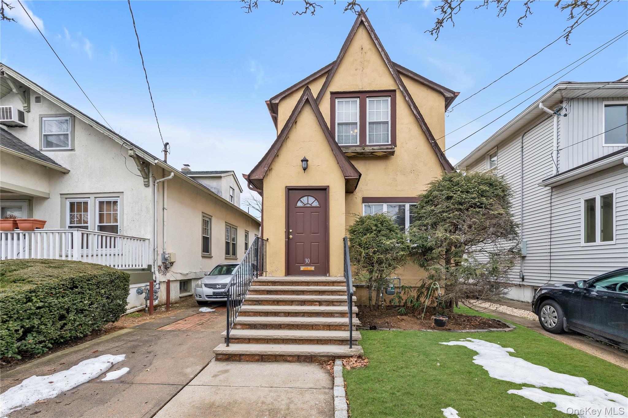 #1 photo, 30 Putnam Avenue, Lynbrook , NY 11563