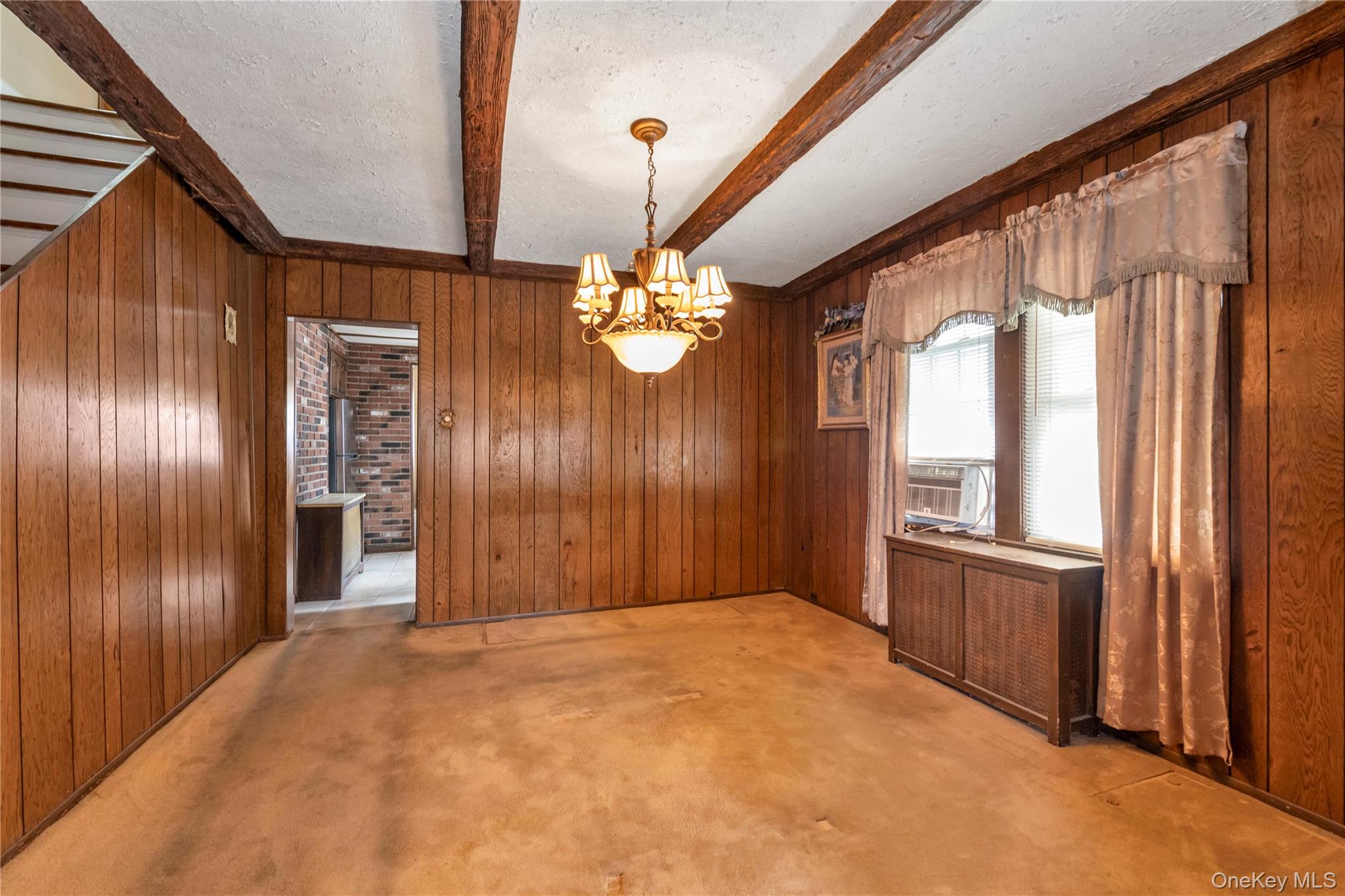 #6 photo, 30 Putnam Avenue, Lynbrook , NY 11563