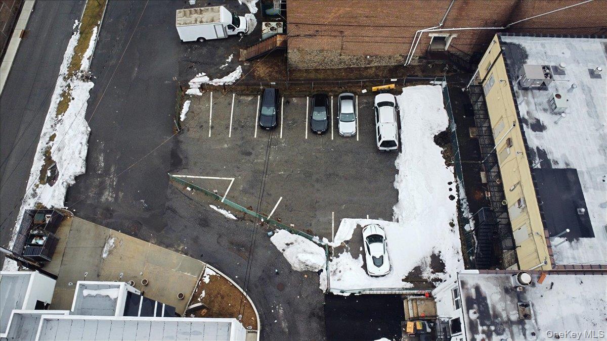 #11 photo, 20 North Avenue, Larchmont , NY 10538