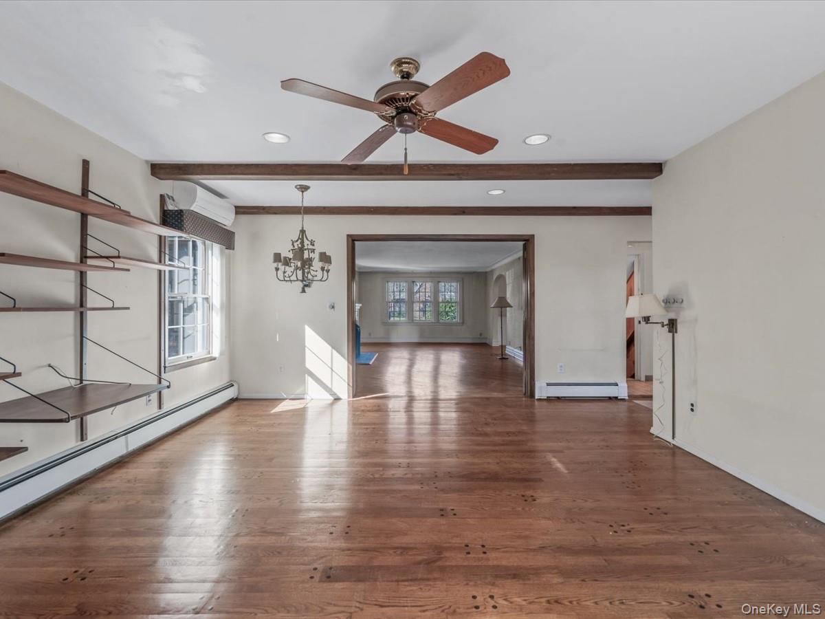 #16 photo, 109 Wickham Road, Garden City , NY 11530