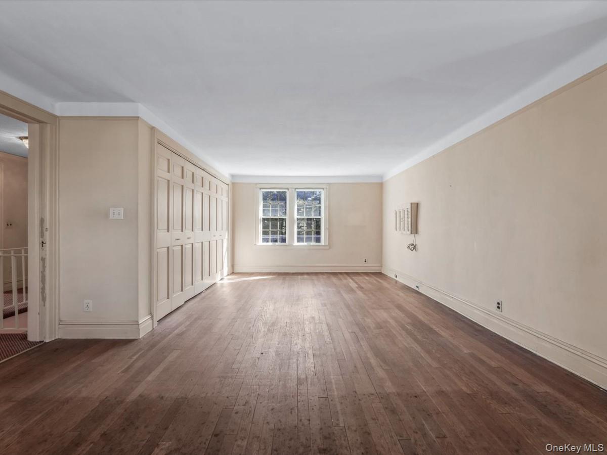 #18 photo, 109 Wickham Road, Garden City , NY 11530