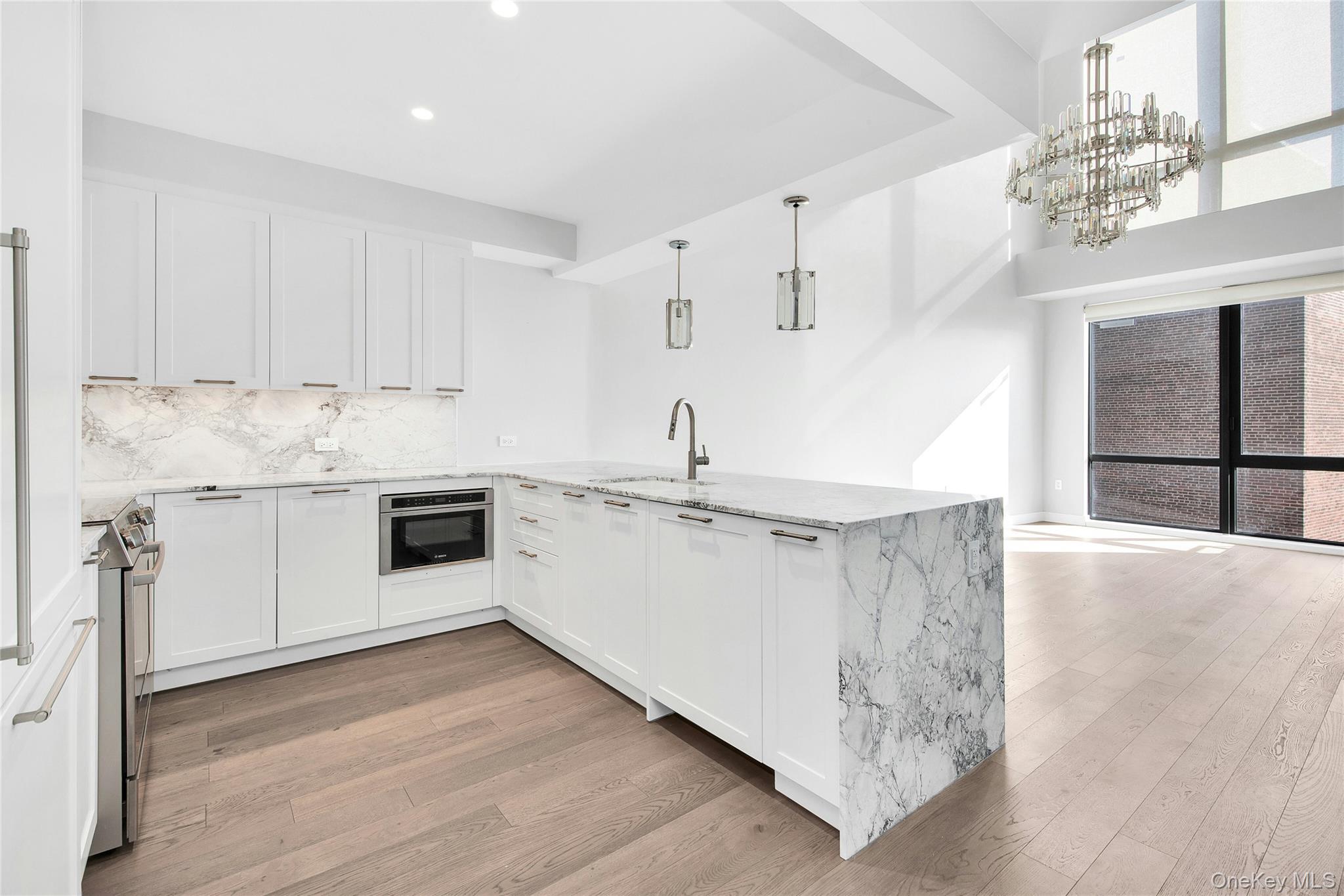 #7 photo, 107-06 Queens Boulevard, Forest Hills , NY 11375