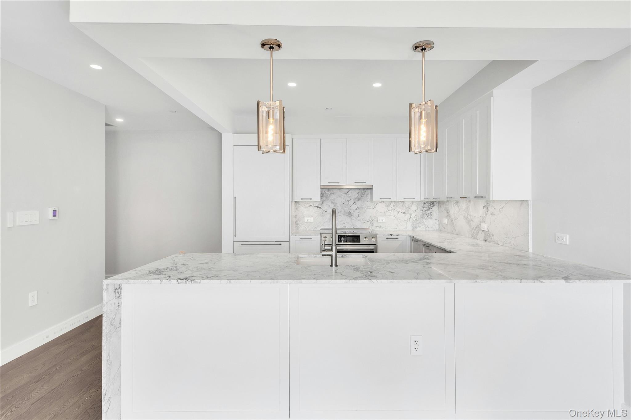 #8 photo, 107-06 Queens Boulevard, Forest Hills , NY 11375