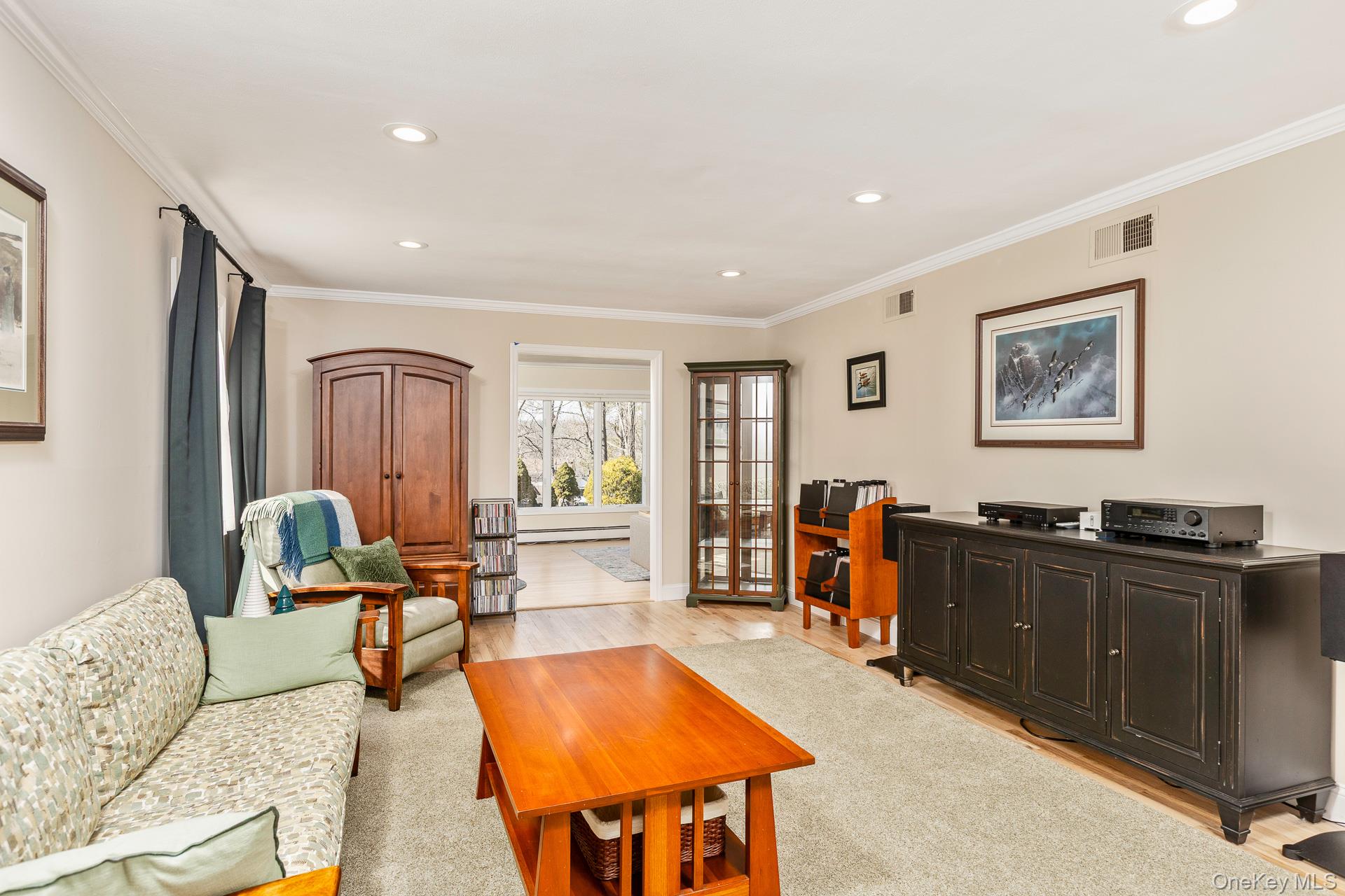 #11 photo, 277 River Road, Saint James , NY 11780