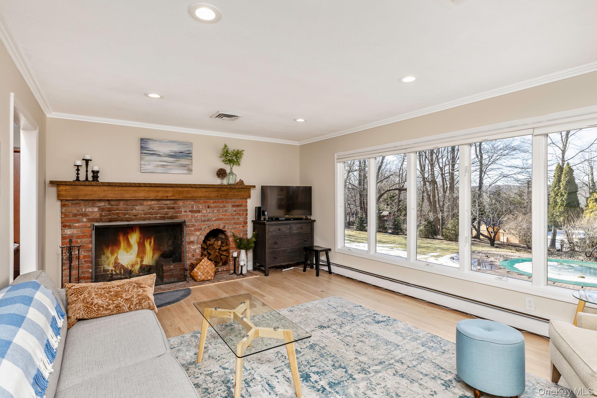 #16 photo, 277 River Road, Saint James , NY 11780