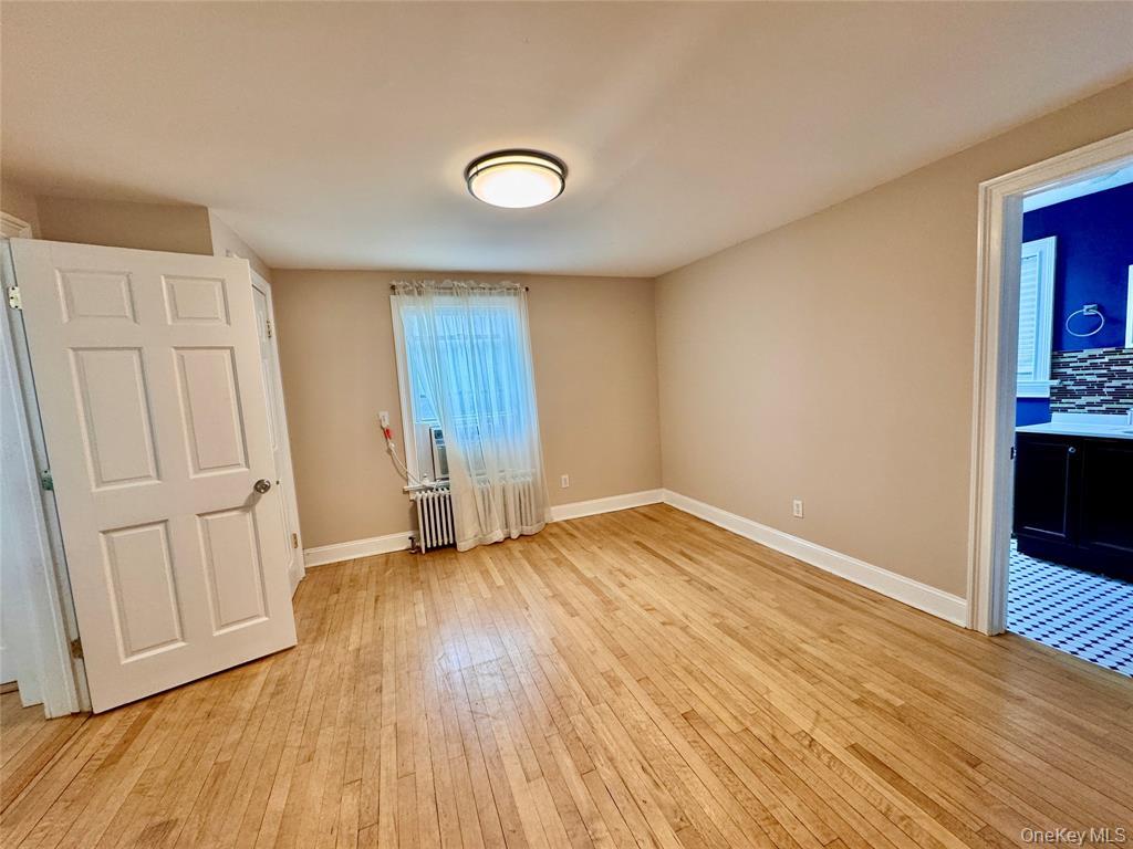 #5 photo, 2 Ruth Lane, Glenwood Landing , NY 11547