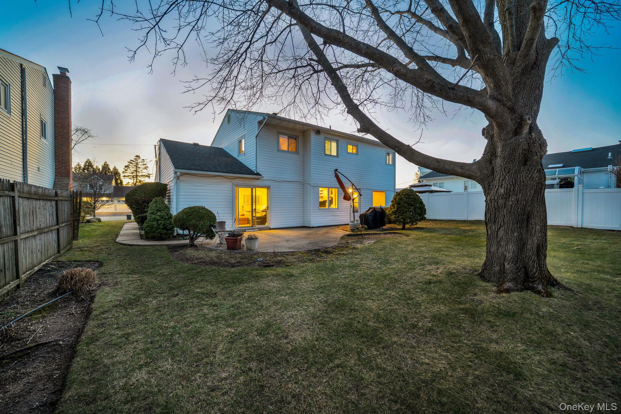 #2 photo, 3147 Denton Drive, Merrick , NY 11566