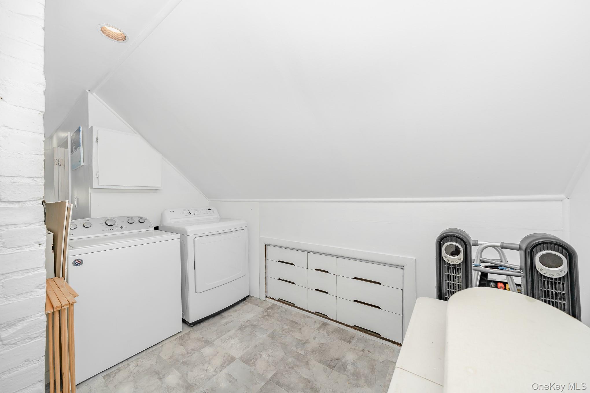 #14 photo, 44 Disc Lane, Wantagh , NY 11793